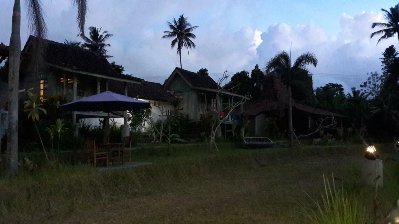 Kubu Taru Hotel ซิเดอมัน ภายนอก รูปภาพ
